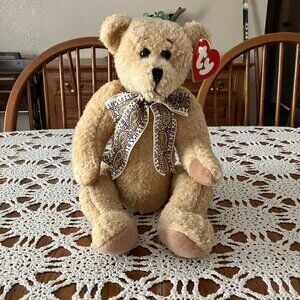 Vintage 1995 Retired TY Classic Plush Sally Winey Design Bear Eleanor w/Tag
